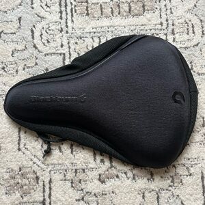 Blackburn Gel Bicycle Seat Pad Cover w Rain Cover Included